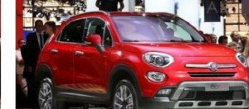 nuova fiat 500X frontale red