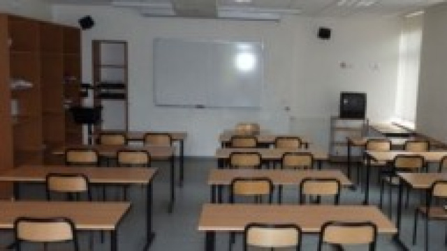 Scuola, modifiche articolo 18 ai docenti assunti?