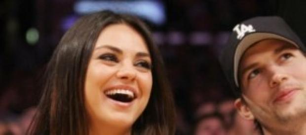 Ashton Kutcher y Mila Kumis Ashton Kutcher y Mila Kumis