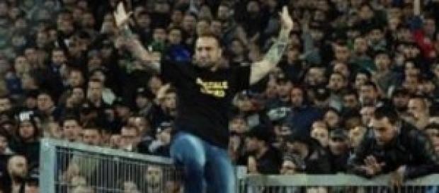 Misure più dure contro i violenti allo stadio Misure più dure contro i violenti allo stadio