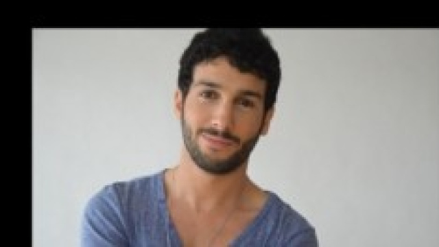 Jon&agrave;s viene attaccato da ex corteggiatore