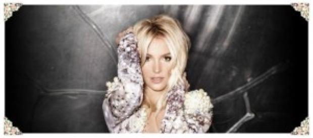 Britney Spears, 32 años de edad. Britney Spears, 32 años de edad.