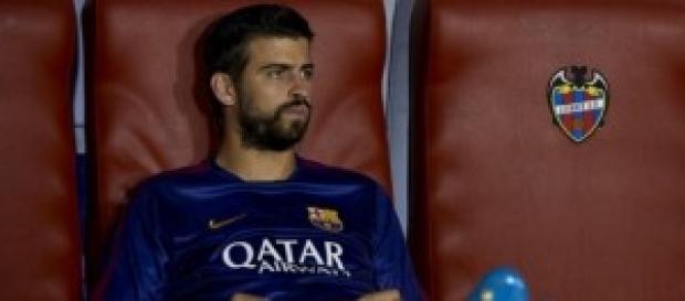 Piqué, en el banquillo. Foto: La Vanguardia Piqué, en el banquillo. Foto: La Vanguardia