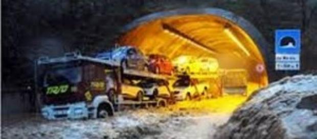 Emergenza Maltempo in Liguria e Toscana Emergenza Maltempo in Liguria e Toscana