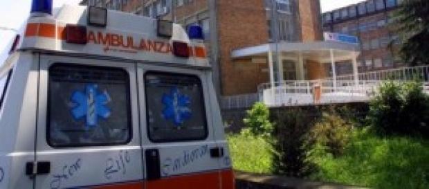 Immagine di un'ambulanza in azione Immagine di un'ambulanza in azione