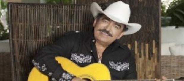 Joan Sebastian demandado por cancelar gira Joan Sebastian demandado por cancelar gira