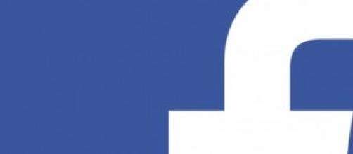 la celebre F, logo di Facebook