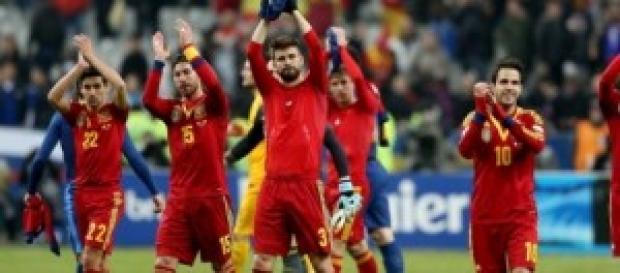 Los jugadores de la selección saludando Los jugadores de la selección saludando