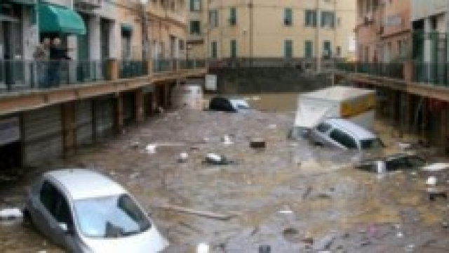 Gli effetti devastanti di una delle alluvioni.