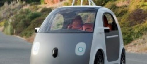 GoogleCar: la nuova auto che si guida da sola