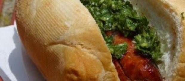 Choripán, un clásico de las mesas argentinas Choripán, un clásico de las mesas argentinas