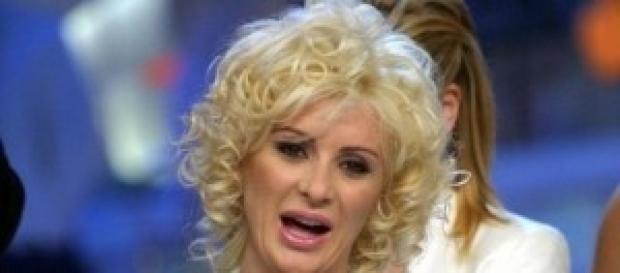 Tina Cipollari non andrà all'Isola dei Famosi Tina Cipollari non andrà all'Isola dei Famosi