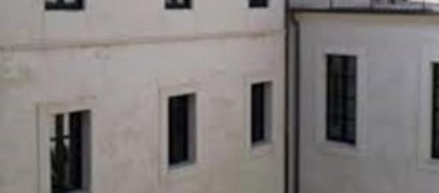 Vibo Valentia, docente ferito da pistola. Vibo Valentia, docente ferito da pistola.