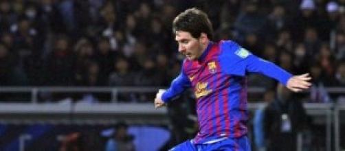 Messi regateando a un portero