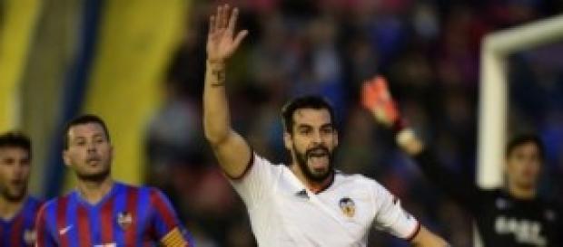 David Navarro y Negredo en el partido. David Navarro y Negredo en el partido.