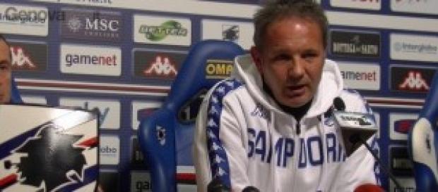 Sinisa Mihajlovic allenatore della Sampdoria Sinisa Mihajlovic allenatore della Sampdoria