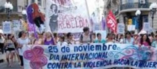Mujeres marchan en la Ciudad de Buenos Aires