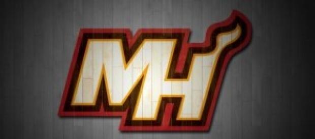 Vista parcial del logo de los Miami Heat. Vista parcial del logo de los Miami Heat.