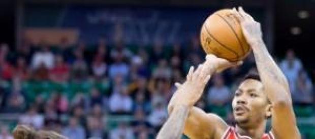 Derrick Rose lanzando a canasta Derrick Rose lanzando a canasta