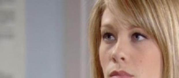 Hope Logan esce di scena Hope Logan esce di scena