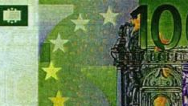 Banconota da 100 euro contraffatta.