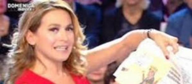 La conduttrice Barbara D'Urso La conduttrice Barbara D'Urso