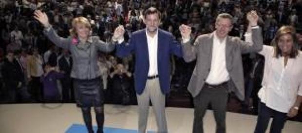 Mariano Rajoy con sus amiguetes, Ana Mato incluida Mariano Rajoy con sus amiguetes, Ana Mato incluida