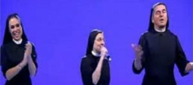 Suor Cristina alla trasmissione 'Le Iene' Suor Cristina alla trasmissione 'Le Iene'