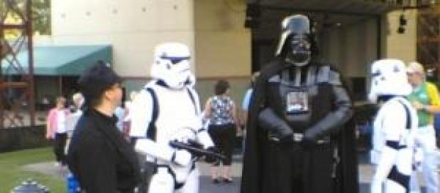 Aficionados a Star Wars disfrazados Aficionados a Star Wars disfrazados