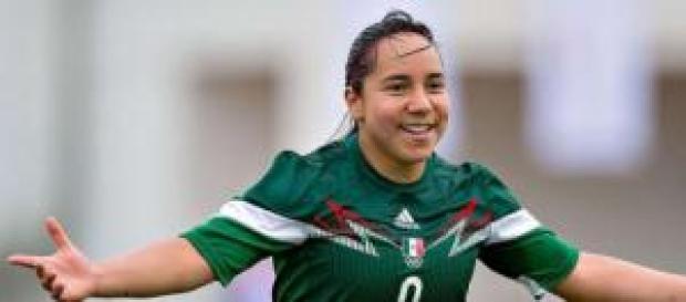 Charlyn Corral, la mejor jugadora del partido Charlyn Corral, la mejor jugadora del partido