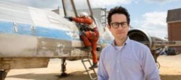 J.J. Abrams posando por "Star Wars VII" J.J. Abrams posando por "Star Wars VII"