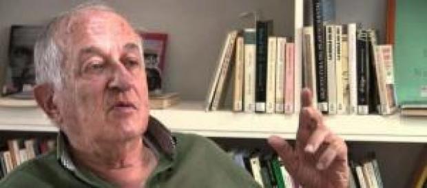 Goytisolo y sus inseparables libros Goytisolo y sus inseparables libros