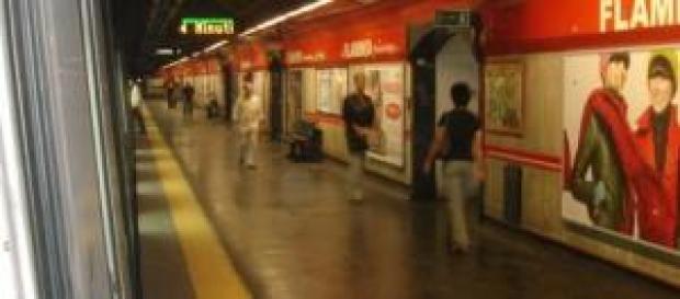 Vigilantes trovato morto nella metro di Roma Vigilantes trovato morto nella metro di Roma