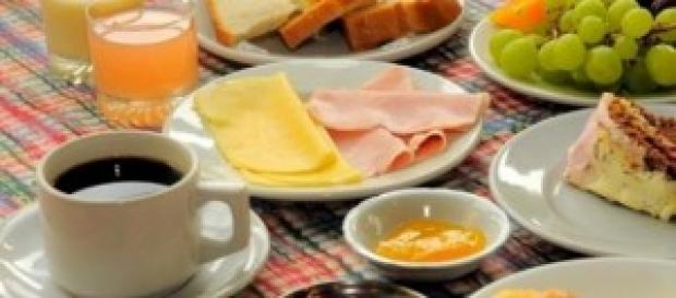 El desayuno es la comida más importante El desayuno es la comida más importante