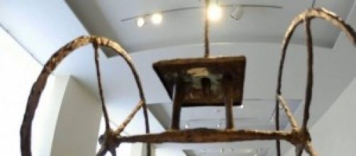 Il carro di Alberto Giacometti in bronzo
