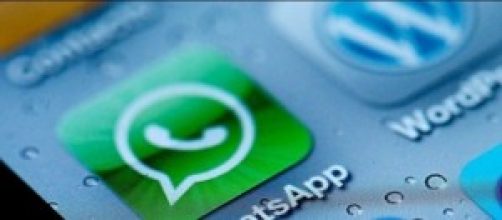Whatsapp e la doppia spunta azzurra: come funziona