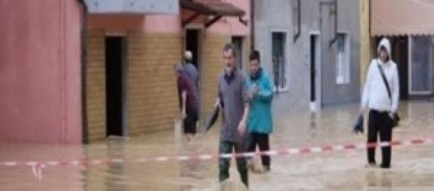 Allerta meteo anche in Calabria. Allerta meteo anche in Calabria.