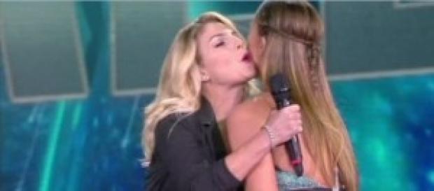 Gossip news: Emma Marrone e Belen Rodriguez pace. Gossip news: Emma Marrone e Belen Rodriguez pace.