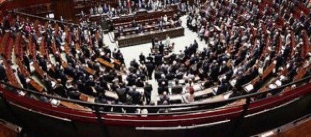 Stipendi dipendenti Parlamento: evitato il tetto Stipendi dipendenti Parlamento: evitato il tetto