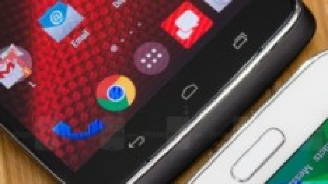 Motorola Droid Turbo e Galaxy S5