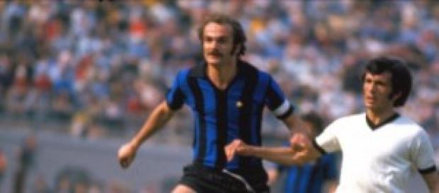 Sandro Mazzola negli anni 70' Sandro Mazzola negli anni 70'