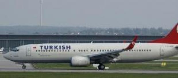 Foto senza veli, Turkish Airlines licenzia hostess Foto senza veli, Turkish Airlines licenzia hostess