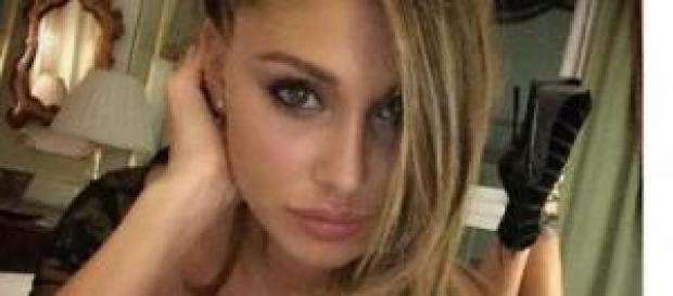 Gossip news: foto sensuali per Belen Rodriguez. Gossip news: foto sensuali per Belen Rodriguez.