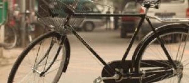 Mondragone, bimbo travolto da un'auto in corsa Mondragone, bimbo travolto da un'auto in corsa