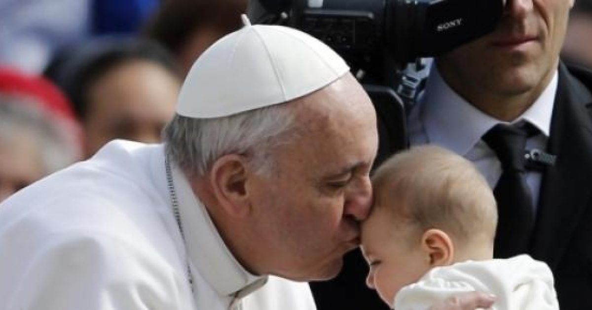 Indulto e amnistia, ergastolano in visita da Papa Francesco Indulto e amnistia, ergastolano in visita da Papa Francesco