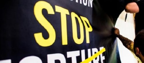 Amnesty chiede di introdurre il reato di tortura