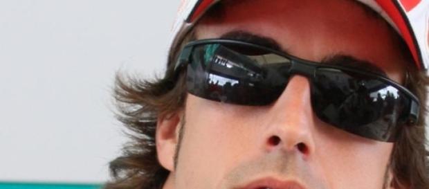 Fernando Alonso cambia de escudería Fernando Alonso cambia de escudería