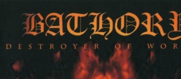 Foram gravados doze álbuns de Bathory Foram gravados doze álbuns de Bathory