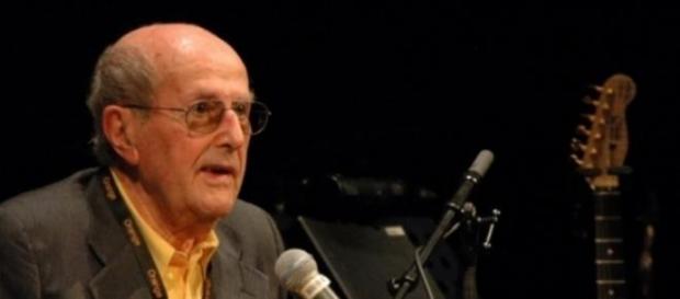 Manoel de Oliveira faz 106 anos e estreia filme Manoel de Oliveira faz 106 anos e estreia filme