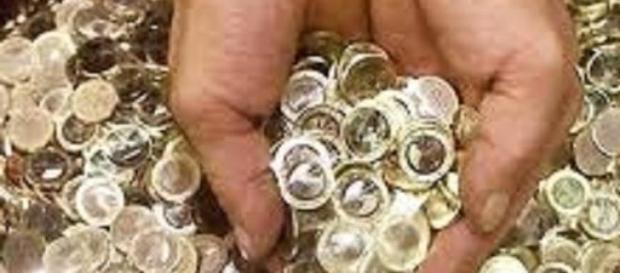 Le monete sequestrate dai Carabinieri Le monete sequestrate dai Carabinieri